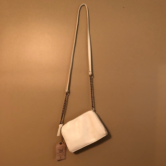 True Craft Handbag - Picture 3 of 5